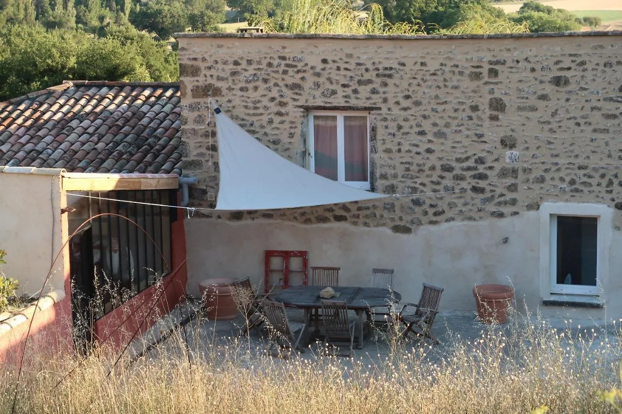 Tempepailla Bed & Breakfast Roynac France